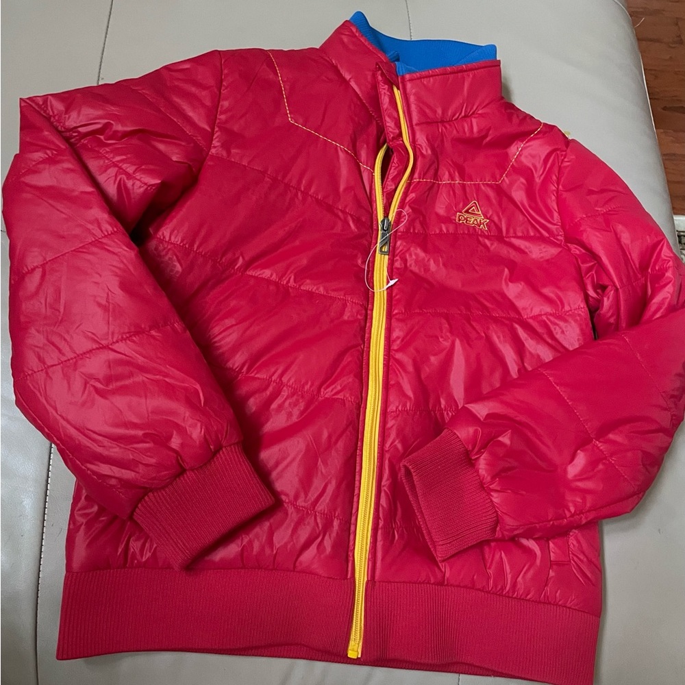 Women’s Red FIBA Peak I Can Play Sports Asia Basketball Puff Jacket, Size Small